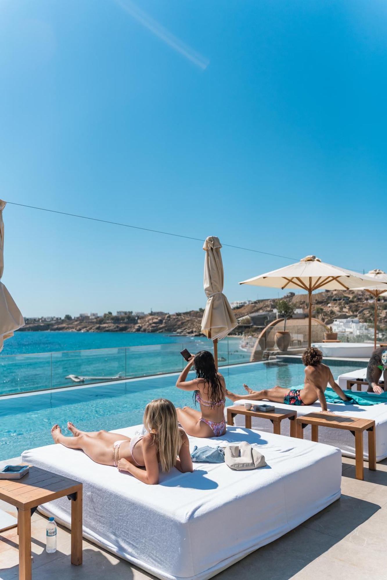 New Paradise Beach Resort - Adults Only Extérieur photo